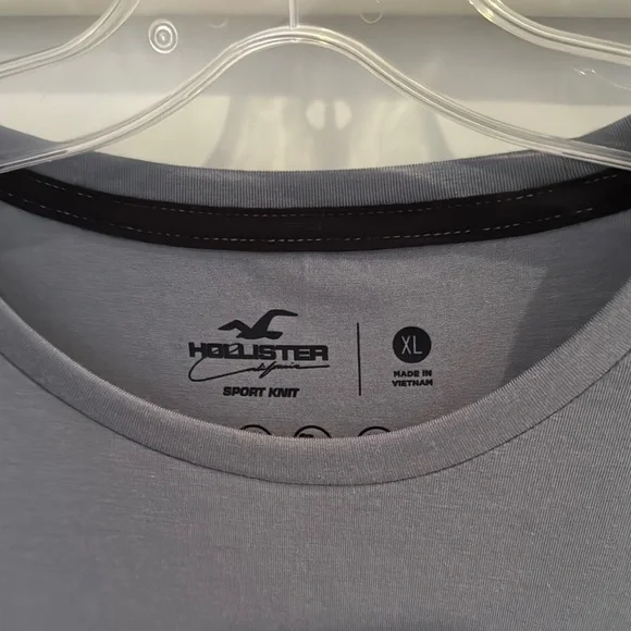 Hollister Gray Long Sleeve Tee - Picture 4 of 6